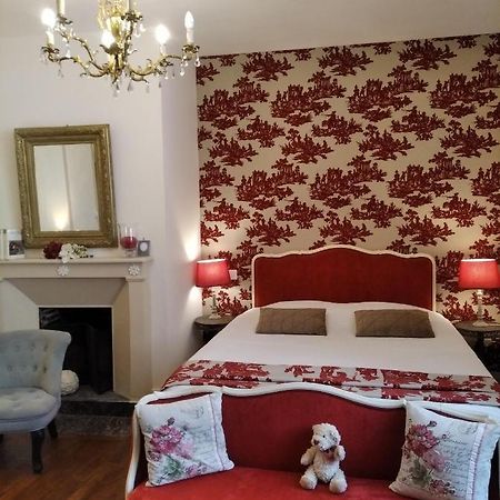 Le Logis De Saint Cyr Aparthotel Исудун Екстериор снимка