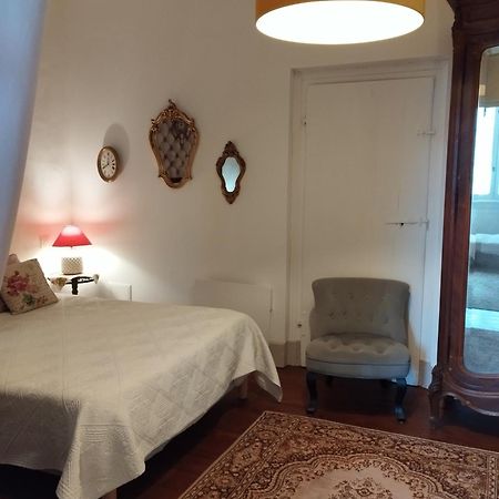 Le Logis De Saint Cyr Aparthotel Исудун Екстериор снимка