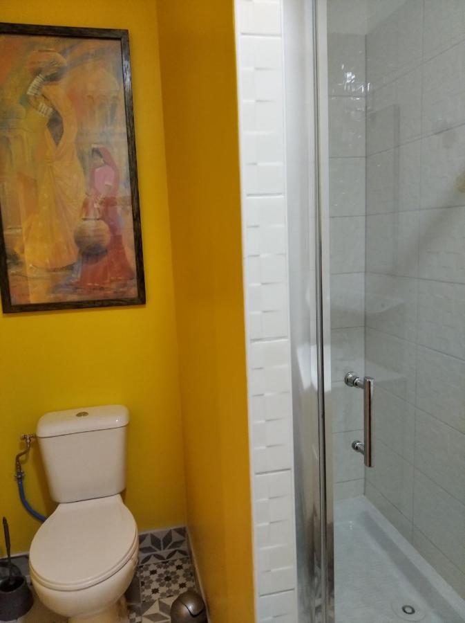 Le Logis De Saint Cyr Aparthotel Исудун Екстериор снимка