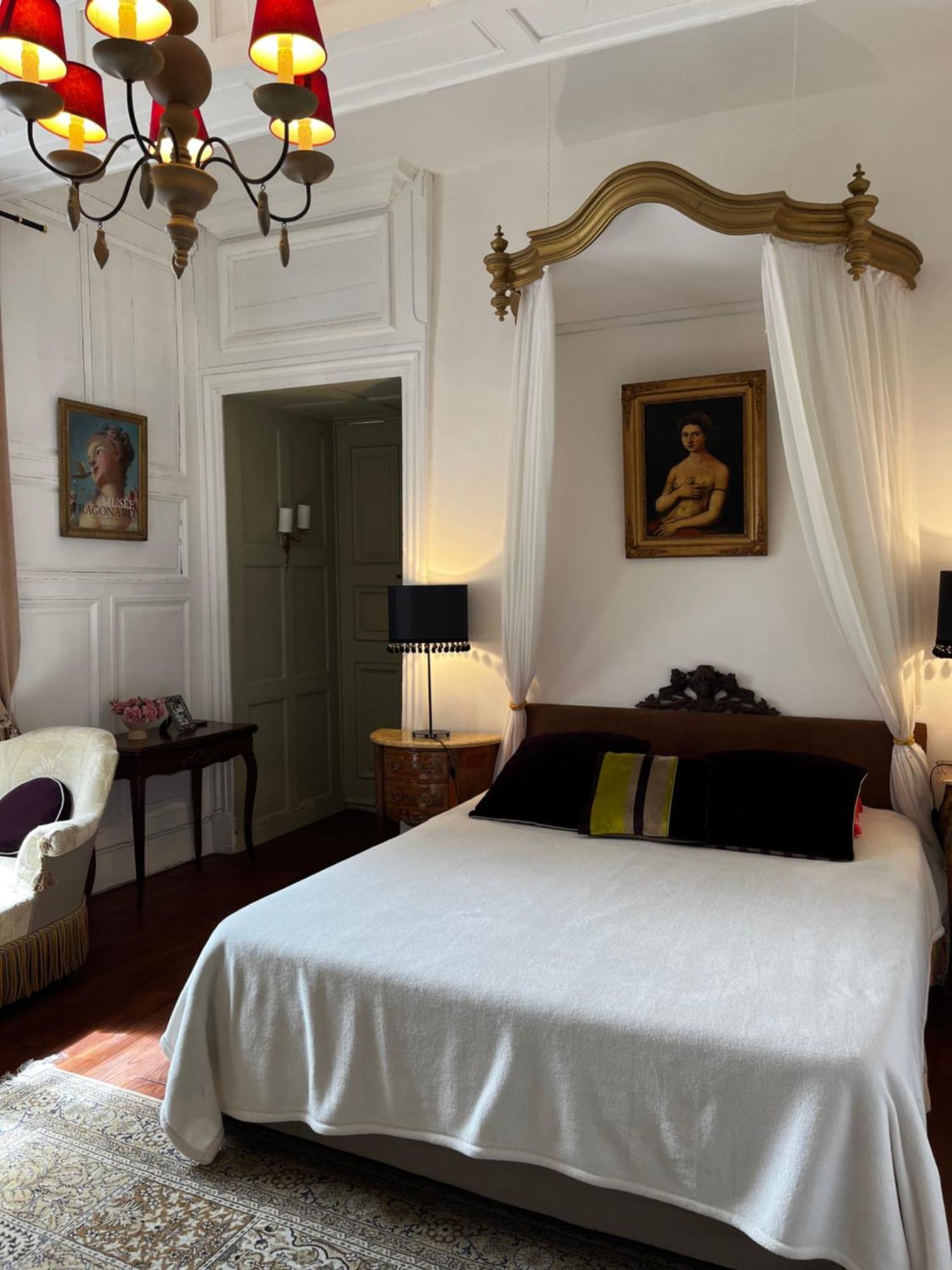 Le Logis De Saint Cyr Aparthotel Исудун Екстериор снимка